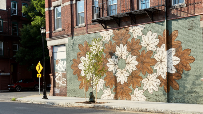 Mural by Vero Rivera грег пеннистен