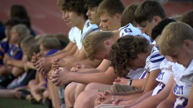 Hundreds attend prayer vigil for injured Karns City student athlete - Vimarsana News