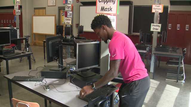 Some Milwaukee schools start Monday; Sunday's COVID-19 data to determine if masks will be necessary - Vimarsana News