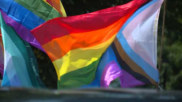 ArtWorks and Cincinnati Pride's "Love Wins" mural nearing completion at Queen City Radio - Vimarsana News