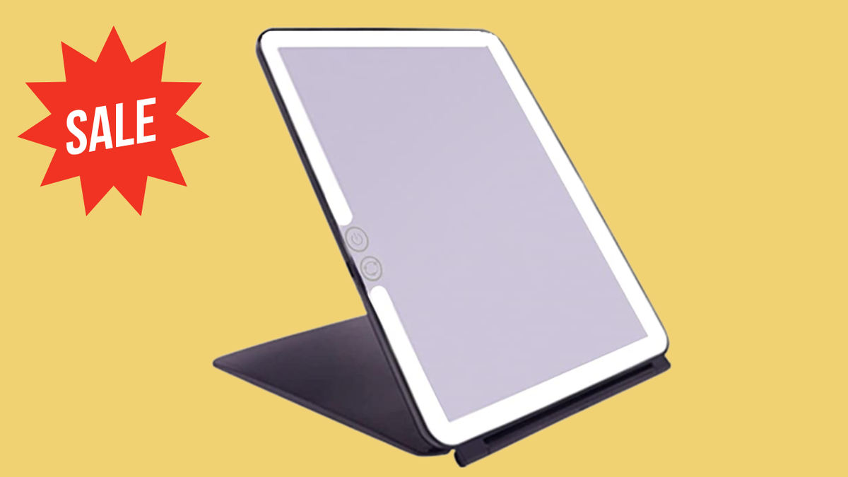 Lighted, portable vanity mirror on sale on Amazon