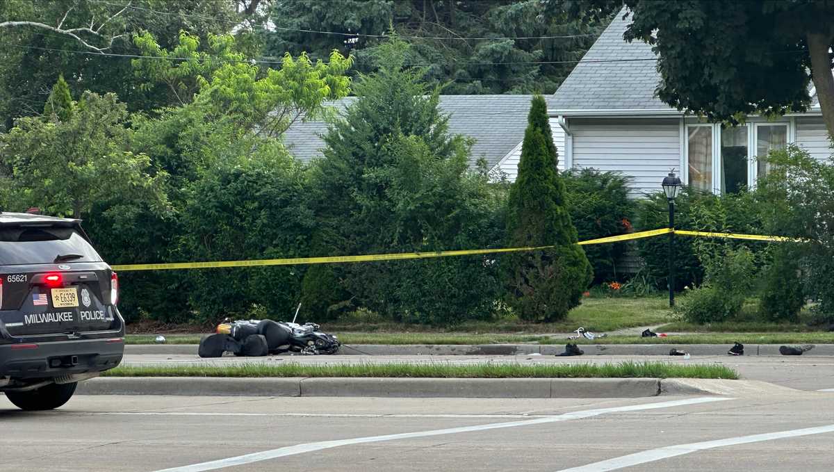 2 people taken to the hospital, 1 arrested after motorcycle crash on ...