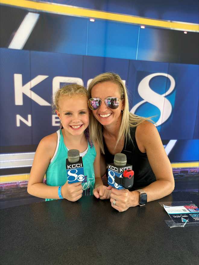 photos&#x20;from&#x20;the&#x20;kcci&#x20;booth&#x20;at&#x20;the&#x20;iowa&#x20;state&#x20;fair