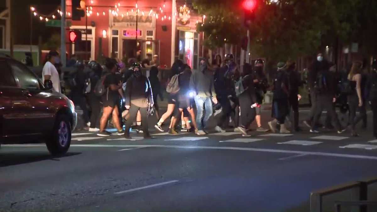 Demonstrators march in Sacramento for 4th consecutive night of Breonna ...