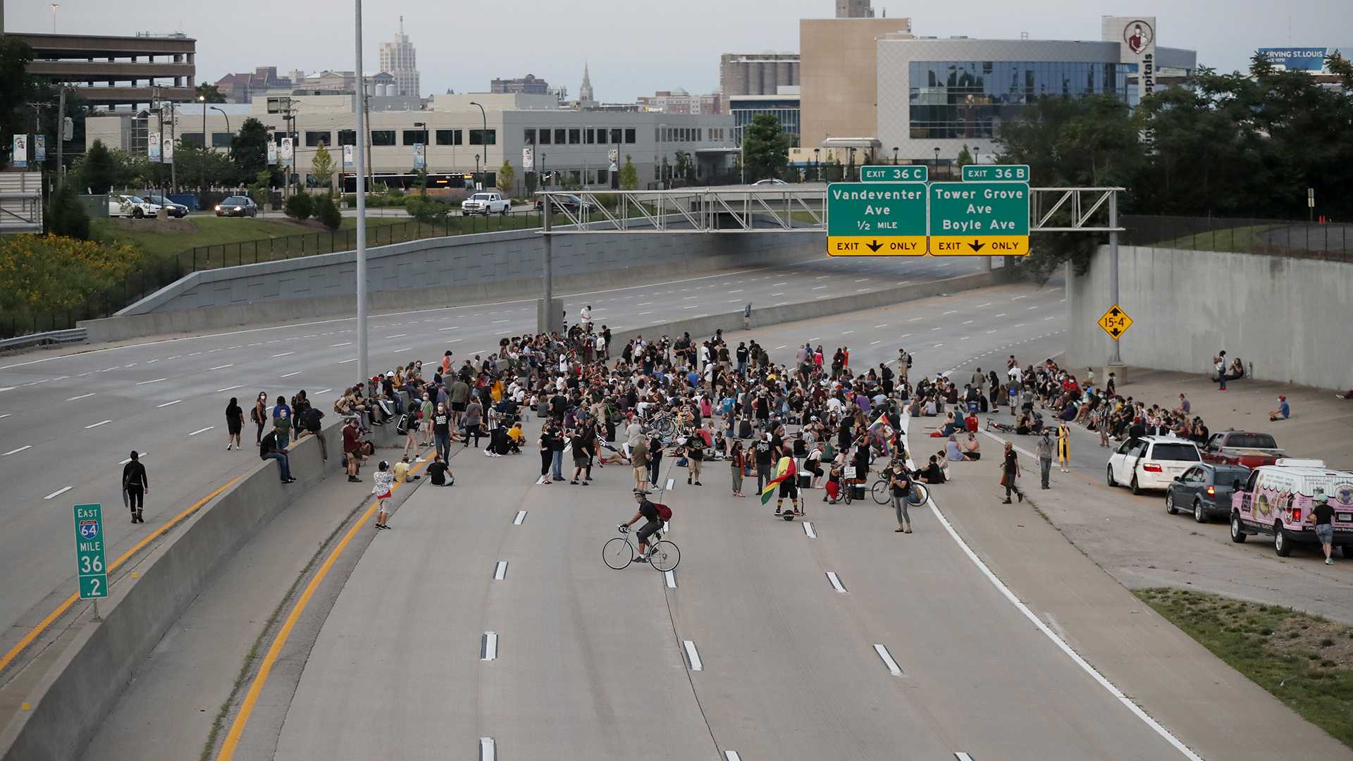 Missouri Senate Passes Bill Against Road-blocking Protesters