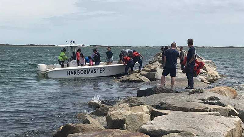High tides stranded 44 people 