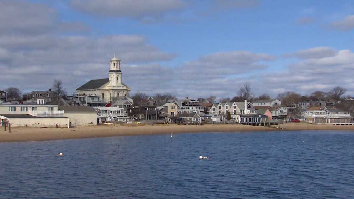 Provincetown officials issue new mask advisory in light of COVID-19 outbreak