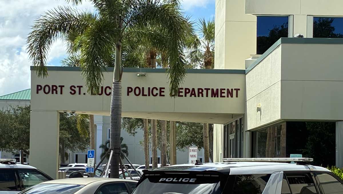 Florida police release body camera footage of Good Samaritan tackling