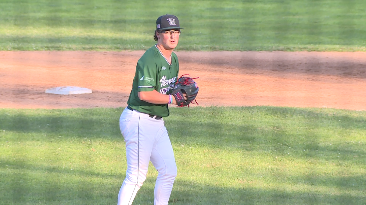 CVU alumni dominates for Vermont Mountaineers