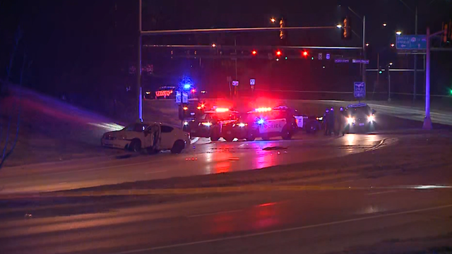 Pursuit in Omaha ends with crash, multiple people in the hospital - Vimarsana News