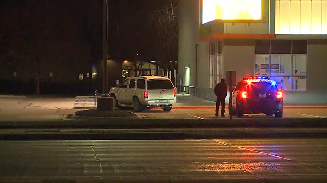 An Omaha police officer was dragged during traffic stop Monday morning. Two suspects are in police custody - Vimarsana News