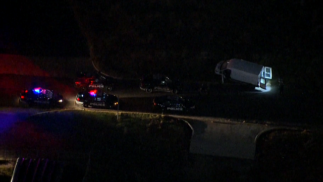 2 in custody, suspect on the run after robbery, chase in metro - Vimarsana News