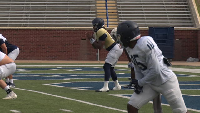Georgia Southern holds final scrimmage of preseason, starting quarterback race continues - Vimarsana News