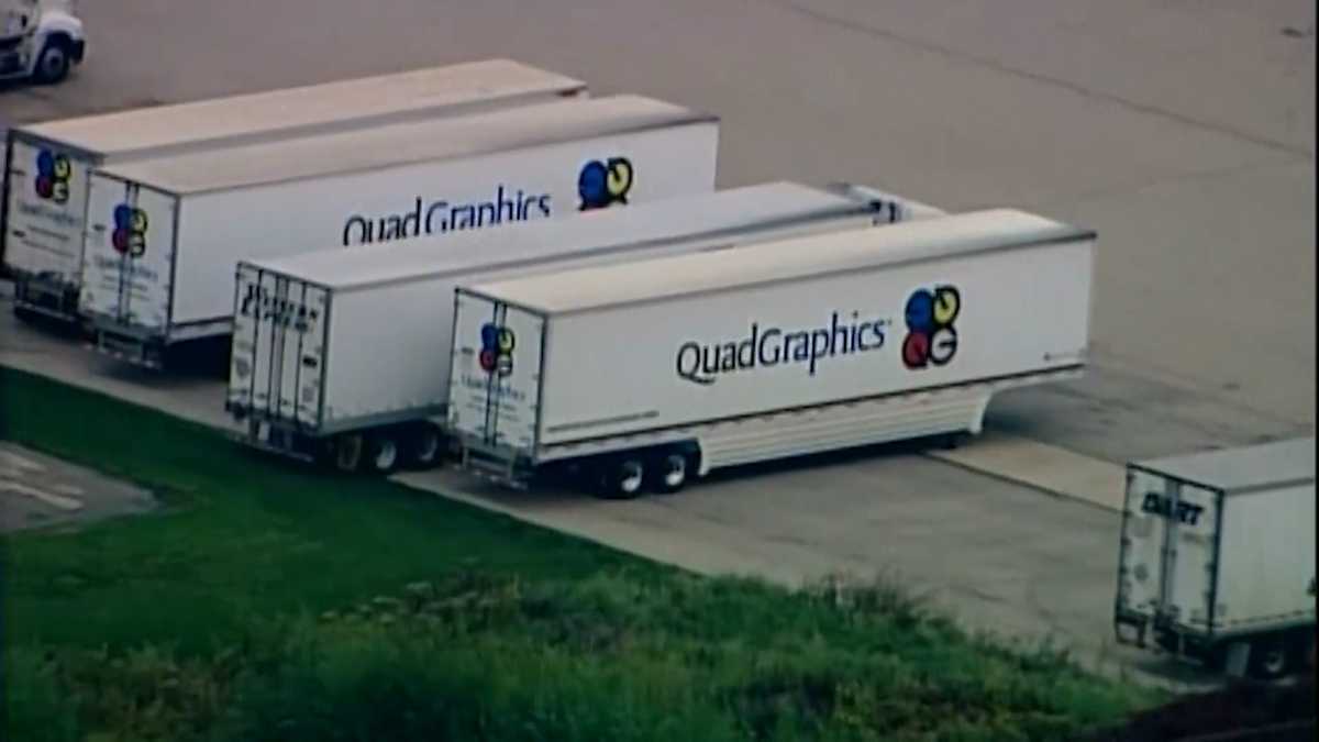 Quad/Graphics to give employees 22M in stock