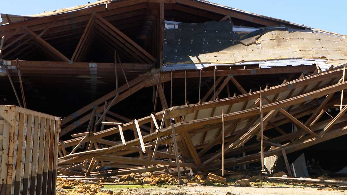 Elkhorn tornado ravaged horse center receives financial support
