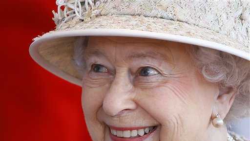 Queen Elizabeth Pulls Out Of Remembrance Sunday Service After Spraining Her Back