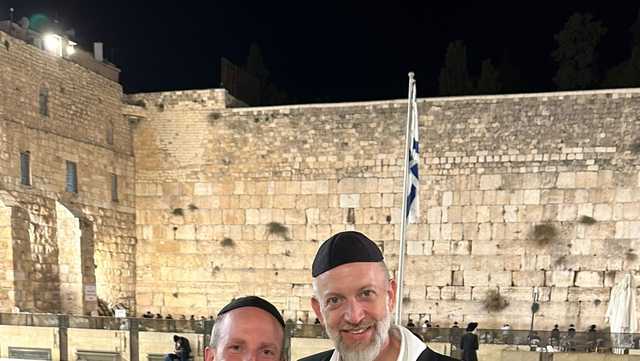 Local rabbis bring supplies, letters of support to Israel from Palm Beach County - Vimarsana News