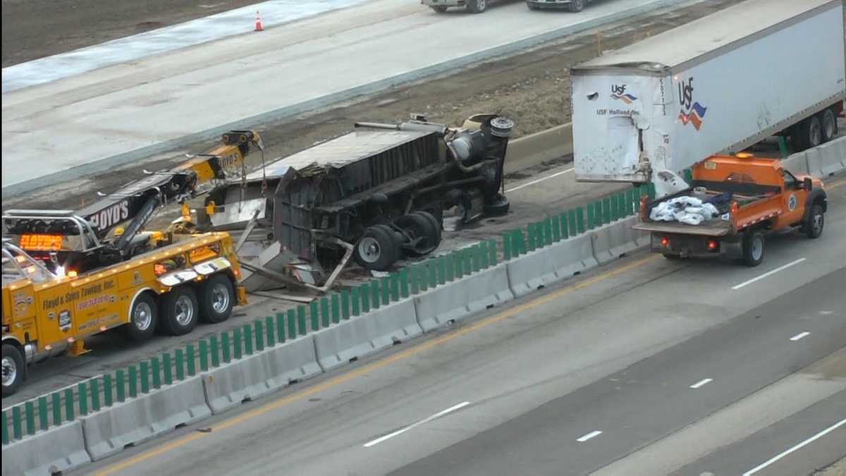 Deadly crash involving two semis shuts down interstate in Racine