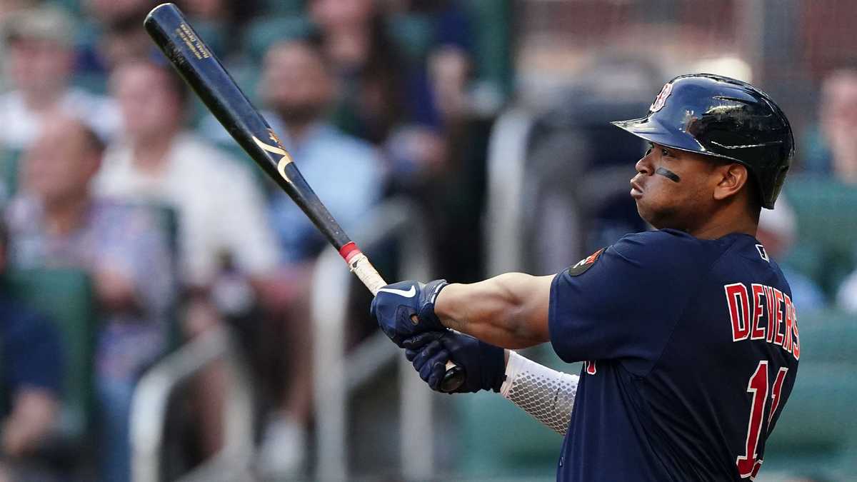 Alex Cora doesn't believe the Red Sox won because he shaved his beard