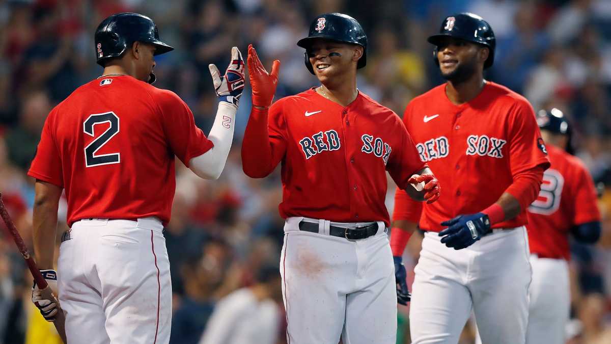 Vázquez homers twice to lead Pérez and Red Sox past Mets 4-2