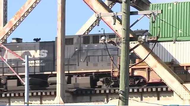 Former Cincinnati mayors endorse potential rail sale on November ballot - Vimarsana News