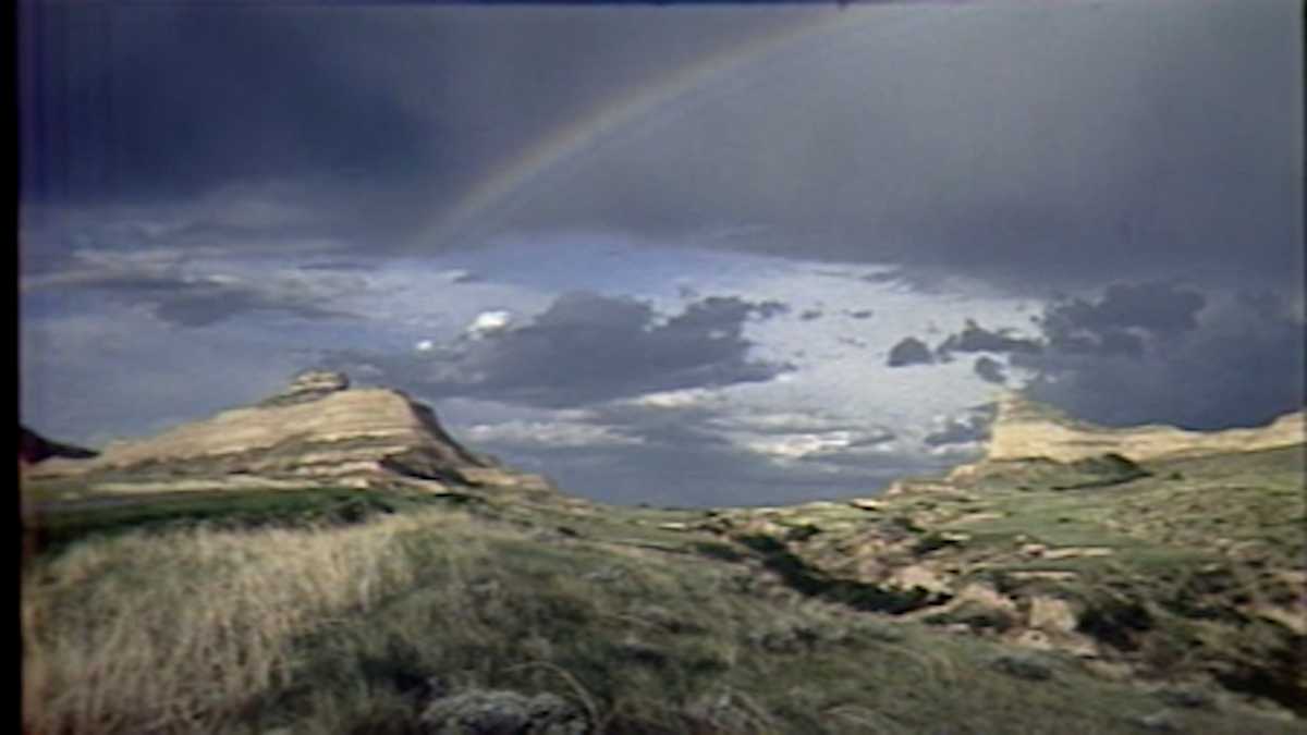 2,000-mile journey: Omaha couple travels photographing Oregon Trail in 1986