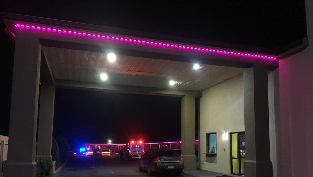 Man found shot to death at Jackson motel