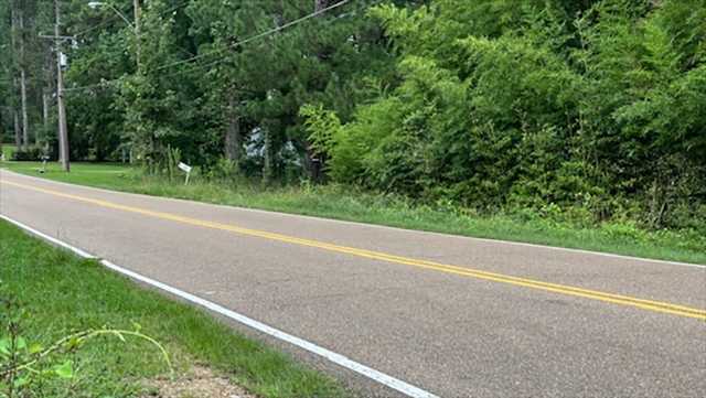 2 teens hit by car in Jackson, 1 killed
