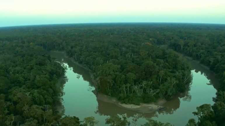 Crude Reflections / Cruda Realidad: Oil, Ruin and Resistance in the   Rainforest