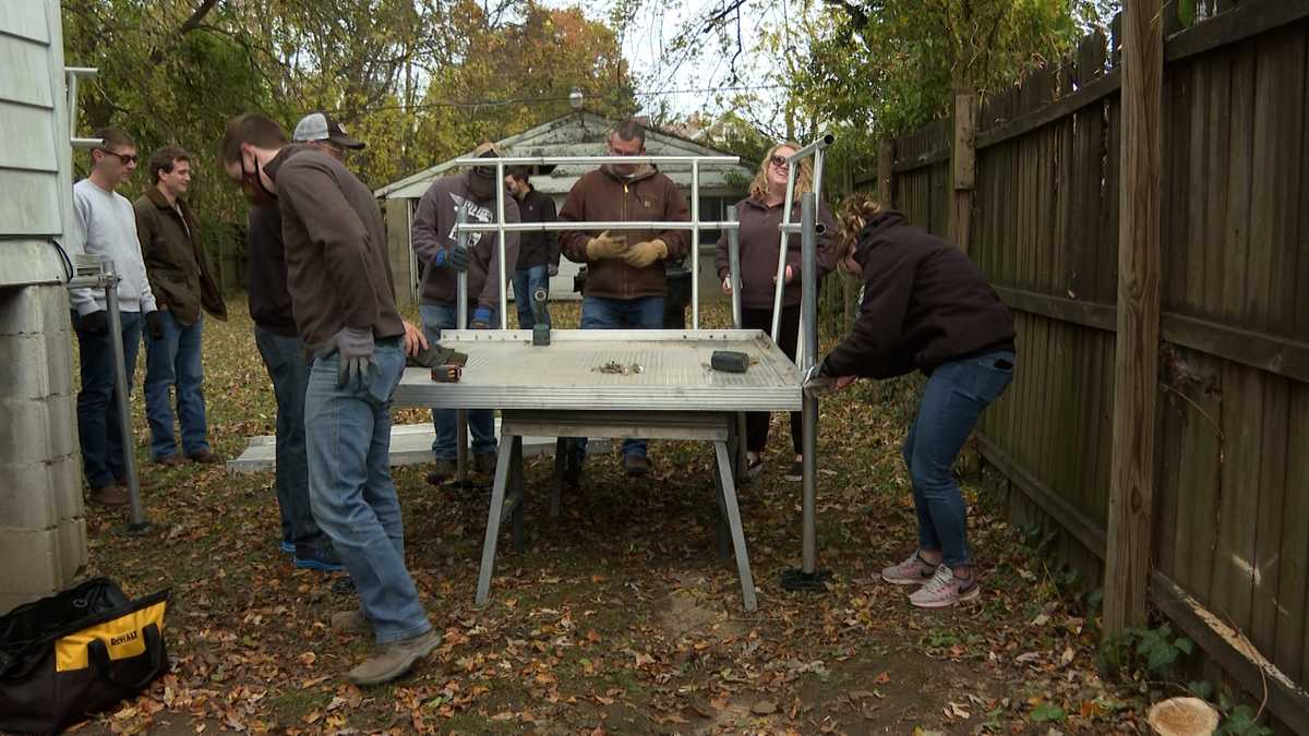 Louisville family gets muchneeded ramp with help of UPS, national