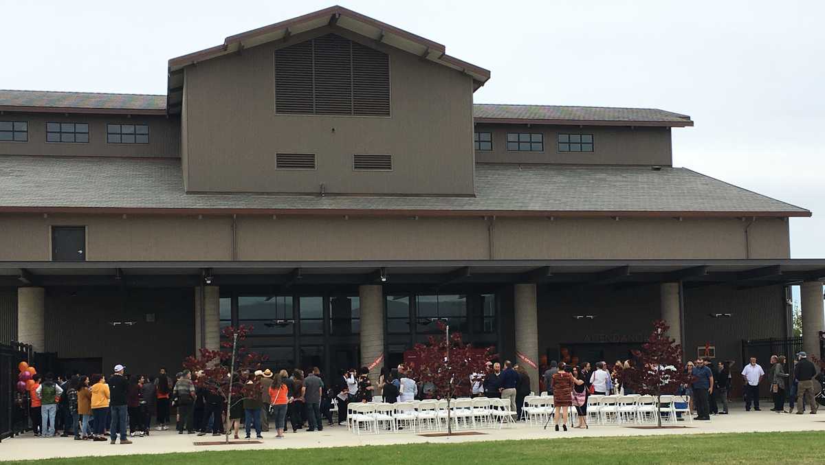 Rancho San Juan H.S. opens after 20 years of planning
