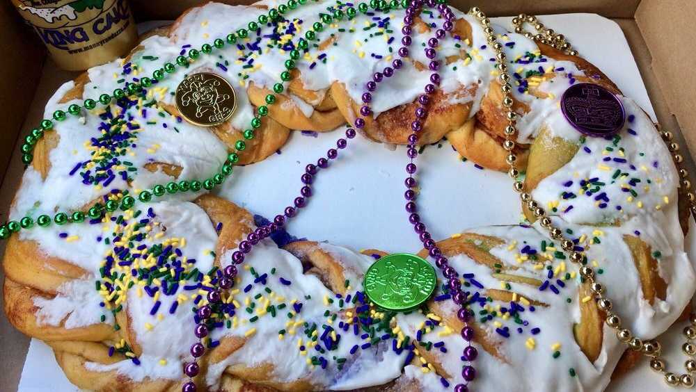 Randazzo's opens ahead of official start of 2019 king cake