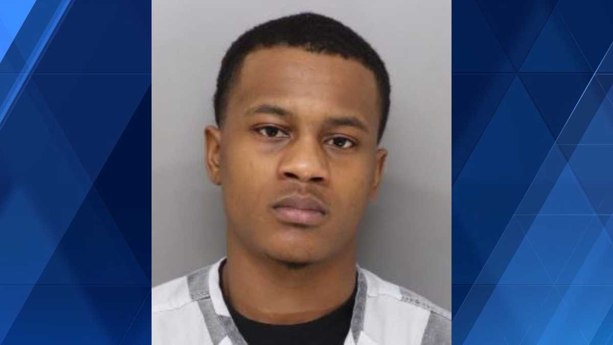 Police: Suspect arrested, charged in armed robbery near UC campus 
