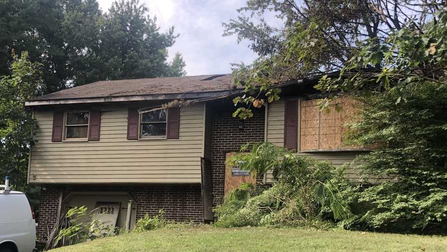 Early morning fire damages Lancaster County home