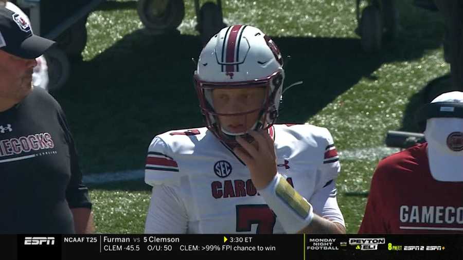 South Carolina loses SEC opener on the road at No. 16 Arkansas 44-30 - WYFF