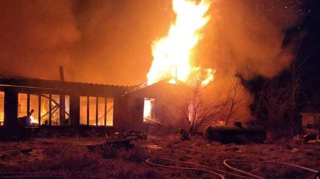 Firefighters: KC home a total loss after large morning fire - Vimarsana News