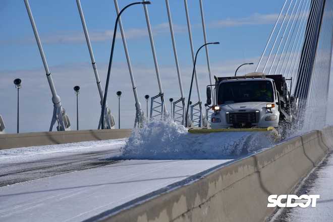 Nieve en el puente Ravenel