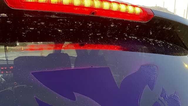 Fans get cars stenciled with Ravens logo for playoffs - Vimarsana News