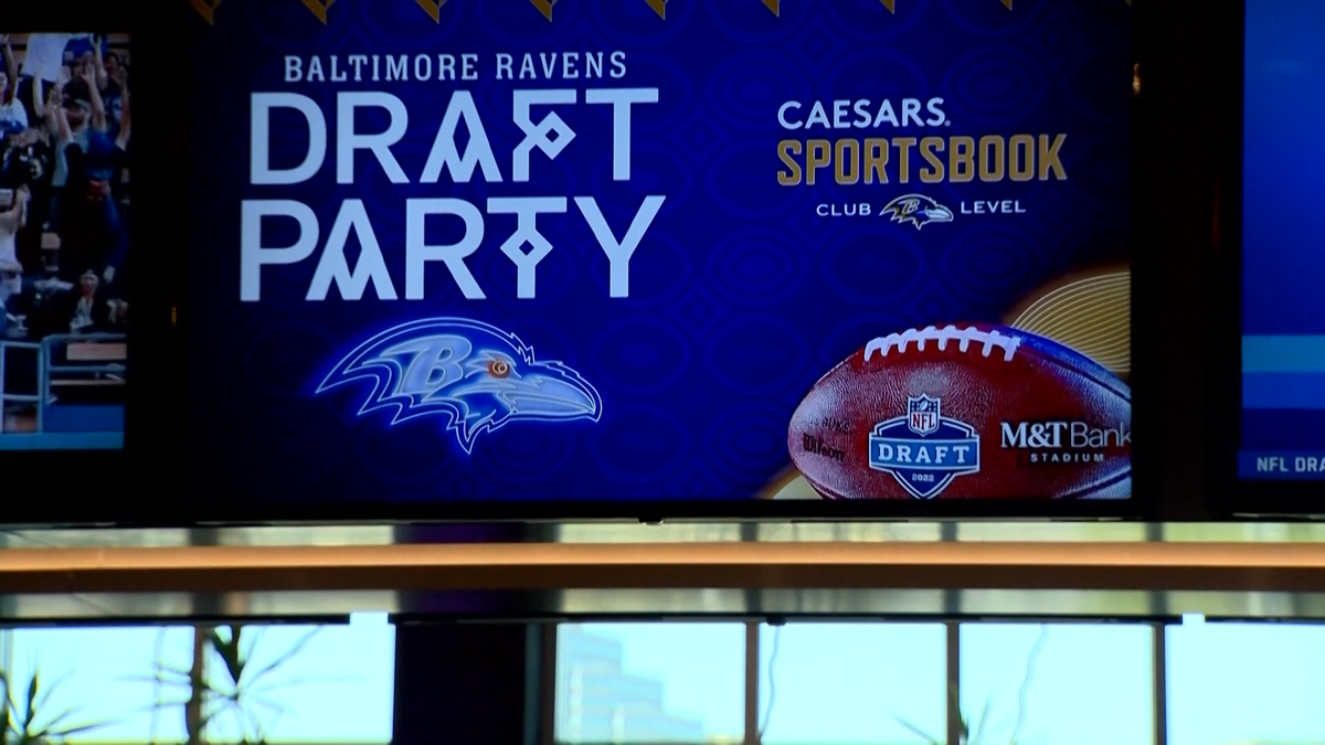 Ravens host themed draft party at M&T Bank Stadium