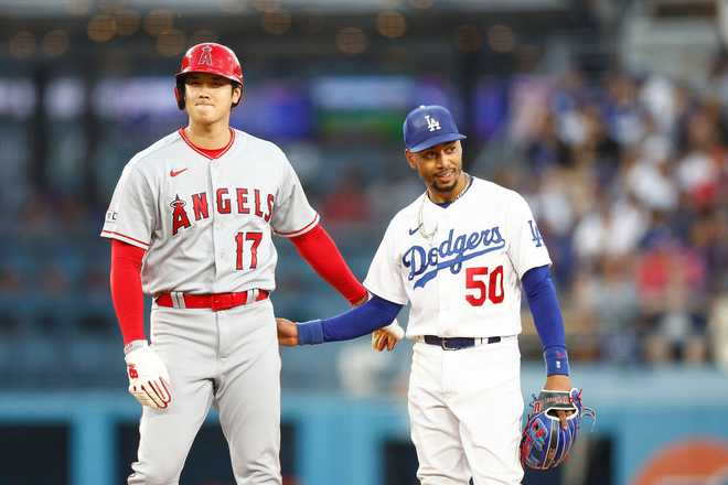 Shohei Ohtani agrees to record contract with Dodgers