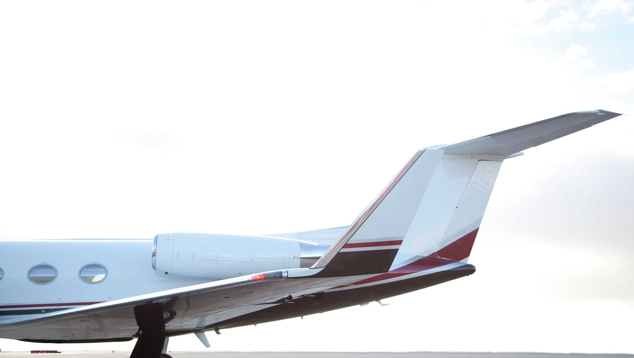 5 dead after private jet crashes and burns in rural Virginia - Vimarsana News