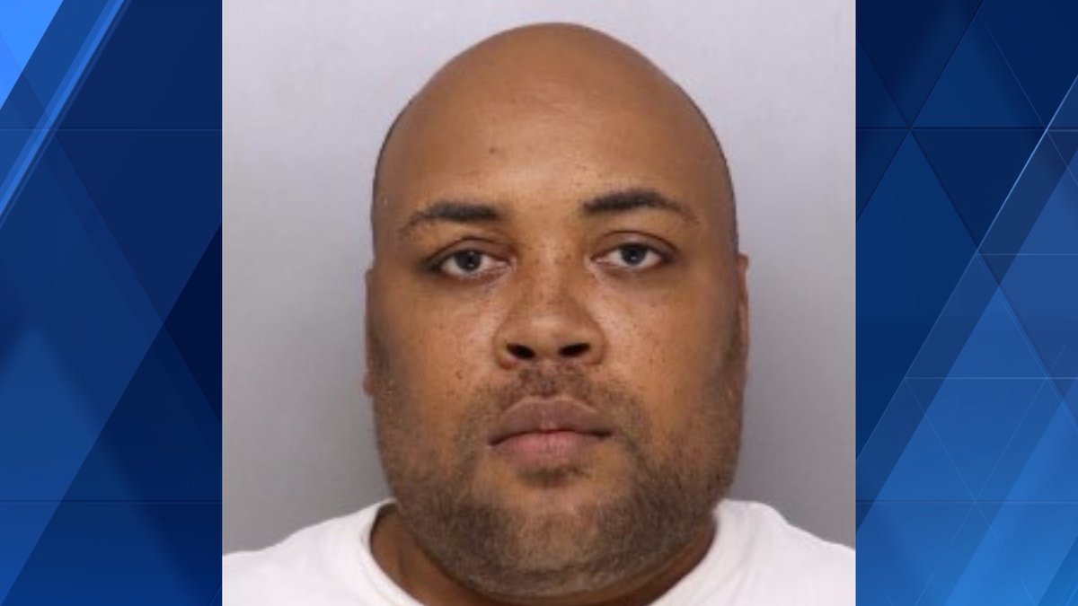 Court docs: Man accused of bringing gun to middle school practice field