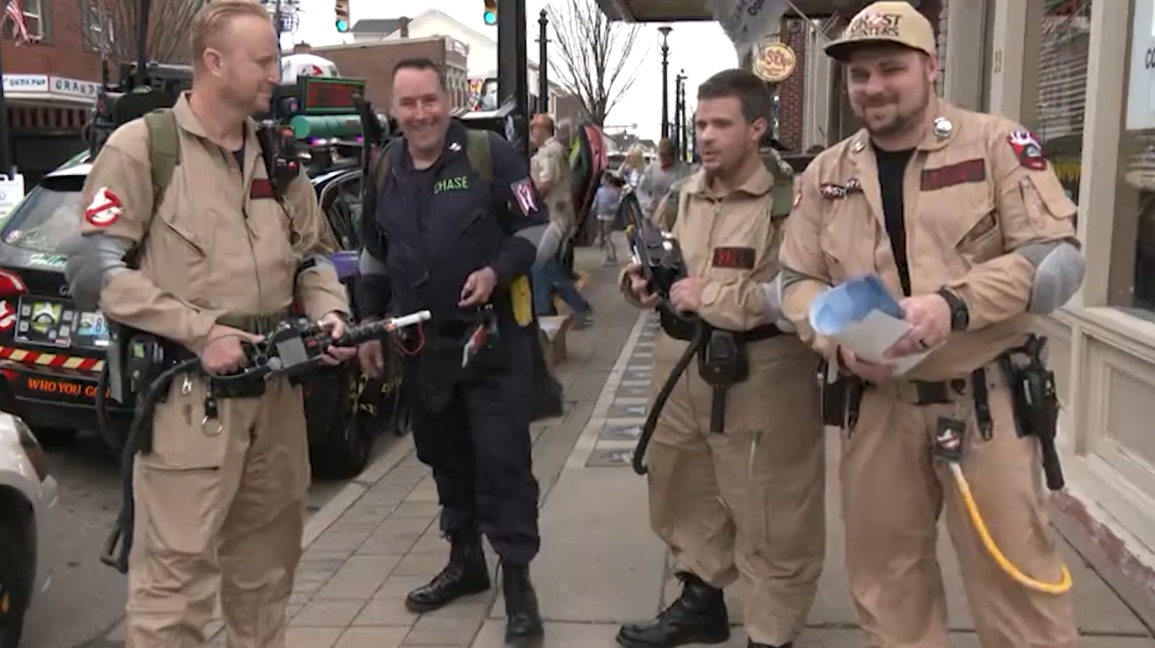 Real Ohio Ghostbusters surprise moviegoers in Miamisburg - Vimarsana News