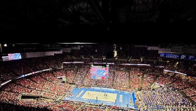 Huskers defeat Bluejays in 5 sets in front of record-breaking crowd