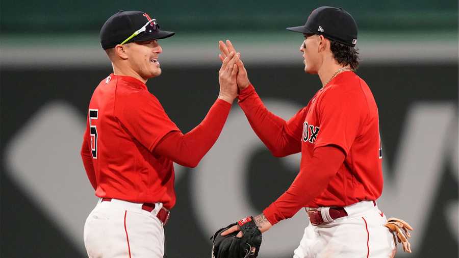 Red Sox rout Mariners to pick up series win at Fenway