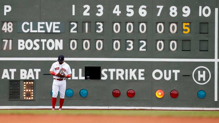 Red Sox rally unravels in top of 9th as Indians beat Boston