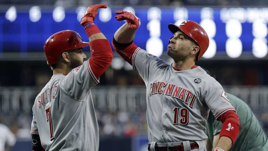 Tucker Barnhart hits first career home run in Reds win