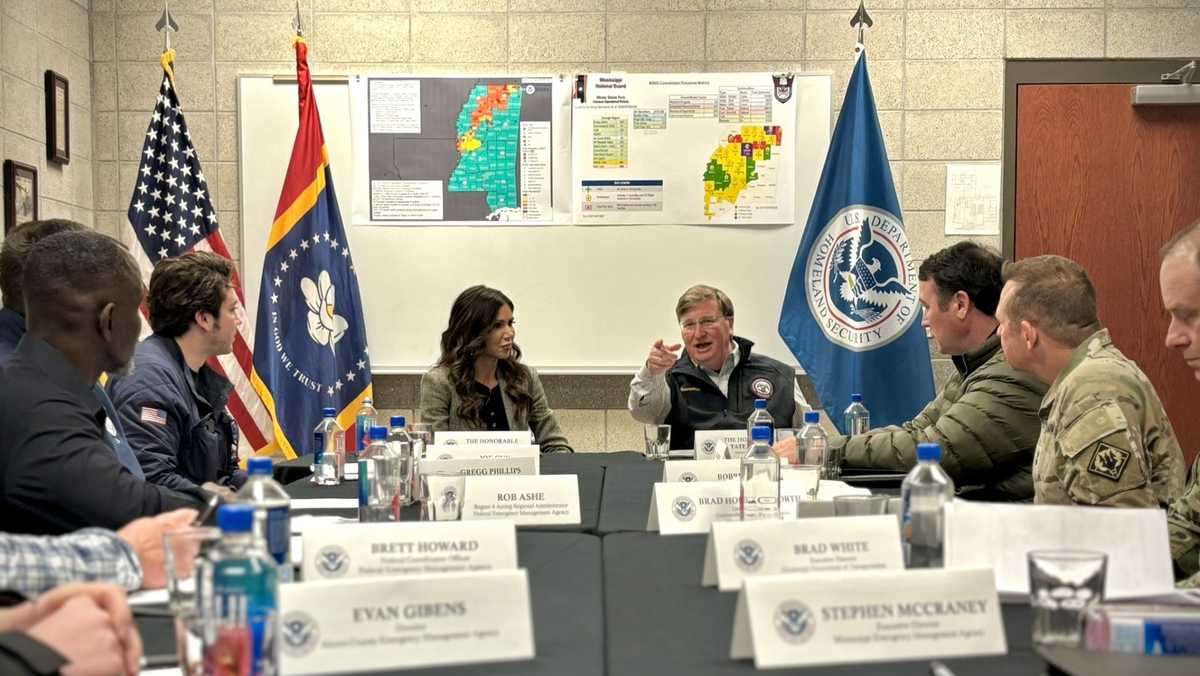 Mississippi governor meets with Homeland Security Secretary Noem as storm recovery continues