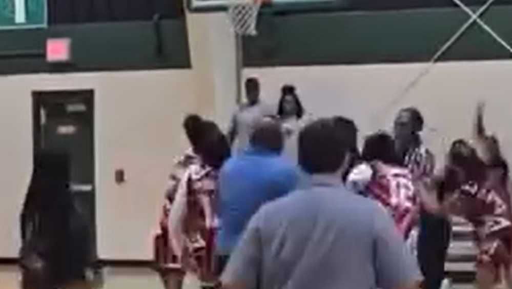 Referee fistfight ends elementary basketball game