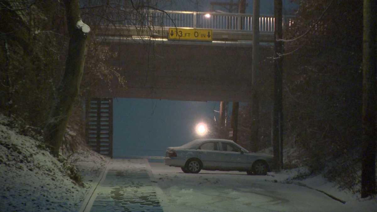 Several crashes reported in Pittsburgh area, including on Pa. Turnpike as snowstorm continues